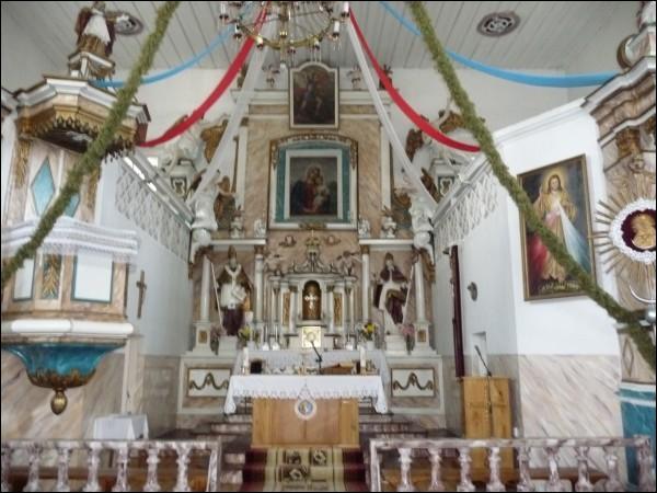 Iterior, presbytery Porazava. Catholic church of St. Michael the Archangel
