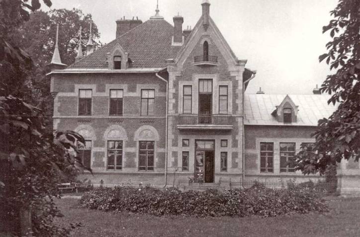  - Manor of Ivanoŭski. 