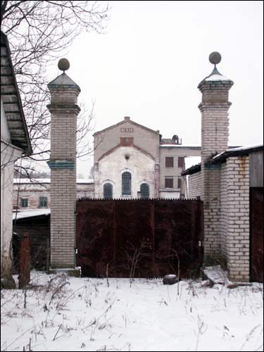  - Гаспадарчы двор Хадкевічаў. Погляд на вінакурню