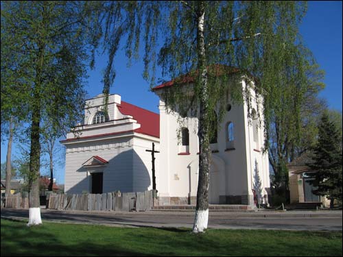 Roś. Catholic church of the Holy Trinity