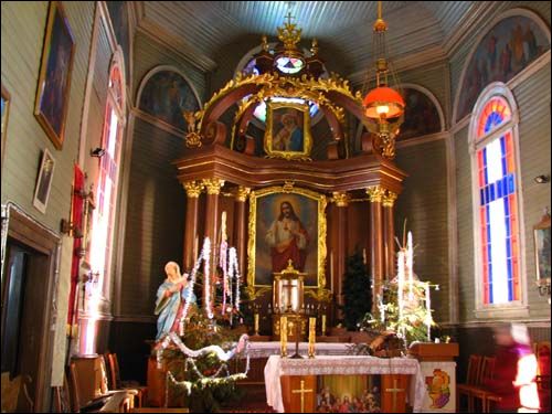 Main altar Kanvieliški. Catholic church of the Sacred Heart of Jesus