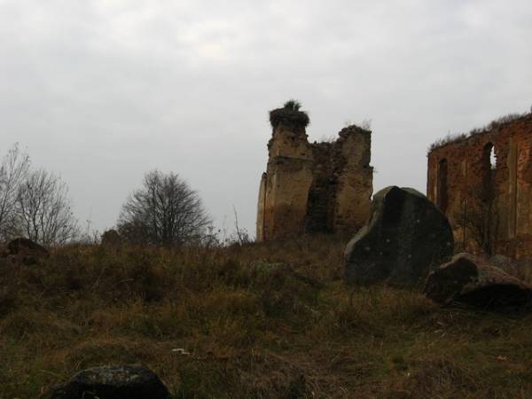 Ivaškavičy.  The Rock graves