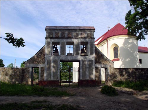 Kramianica. Catholic church of the Corpus Christi and St. George