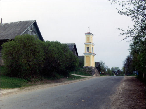 Holszany. Kapliczka przydrożna 