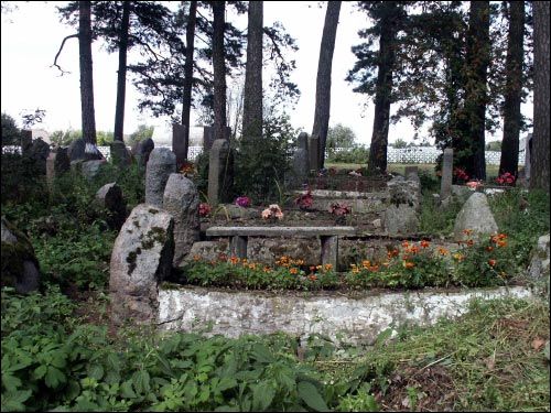 Iŭie. cemetery Tartarian