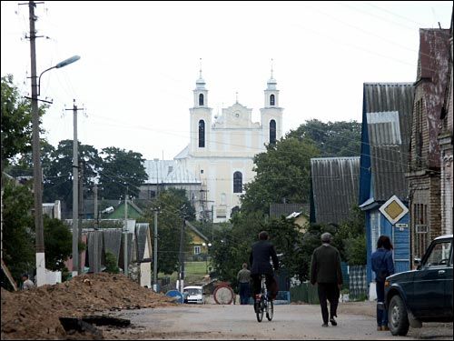  - Вуліцы мястэчка . Галоўная вуліца мястэчка (у наш час - К.Маркса)