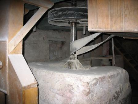  - Water-mill . 