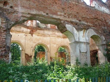 Navaspask. Orthodox church (ruins)