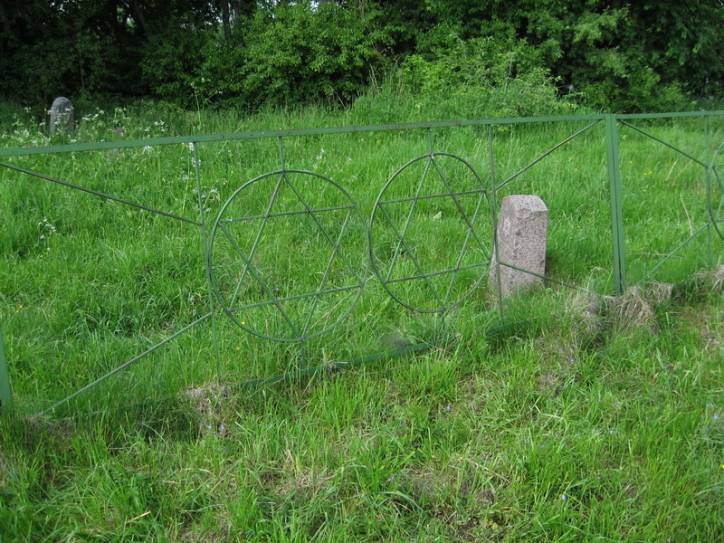 Usielub. cemetery Jewish