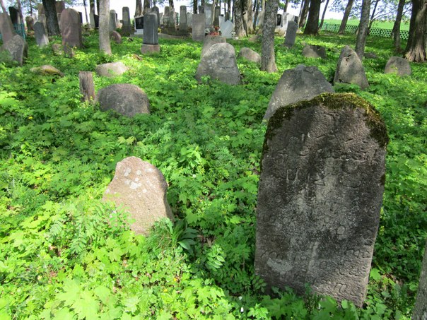  - Tatarian Cemetery . 