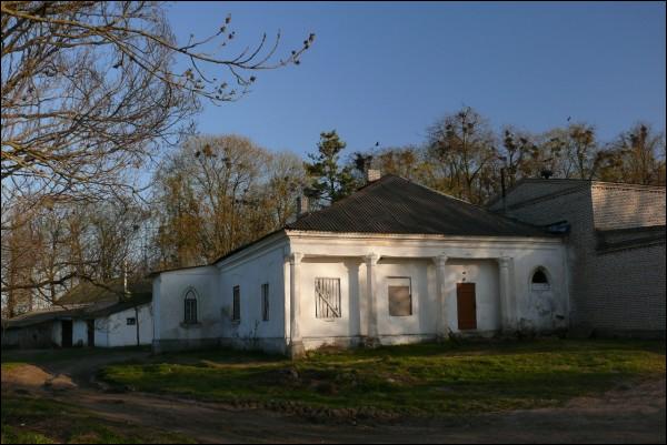 Massalany. Dwór Bispingów