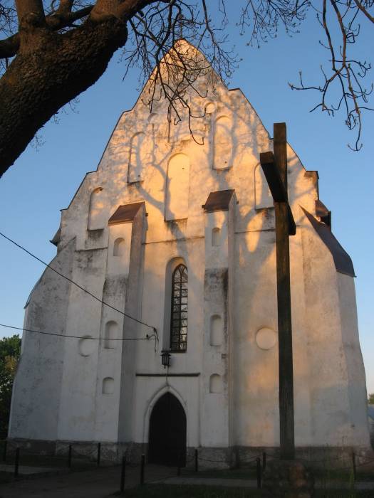 Ішкальдзь. Касцёл Святой Тройцы