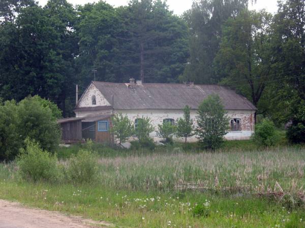 Iŭie.  Manor park 