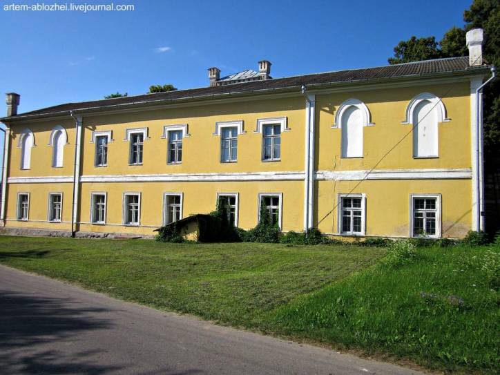  - Manor of Zachvatovič (Zachvatowicz). 