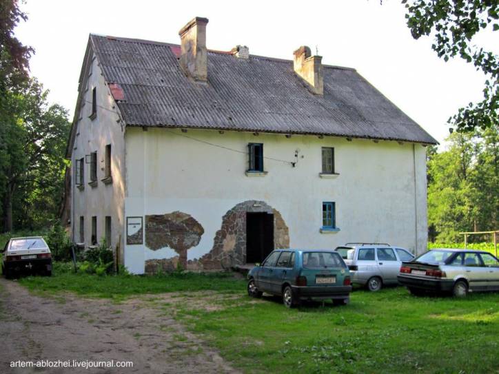  - Manor of Zachvatovič (Zachvatowicz). 