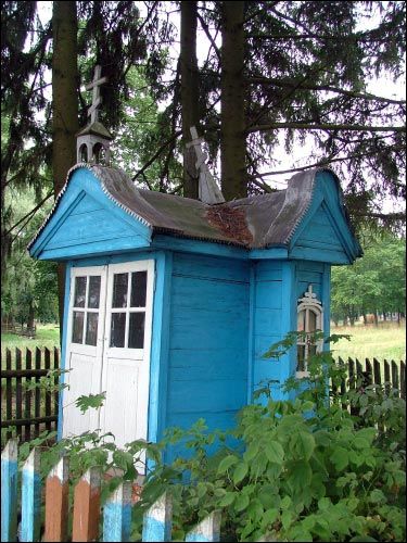Łozki. Road chapel 