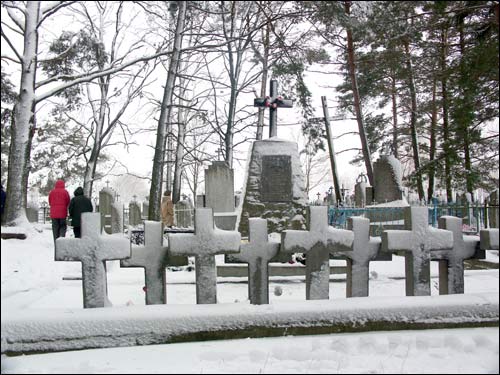 Niacieč.  Tombs of the Army Krajova soldiers