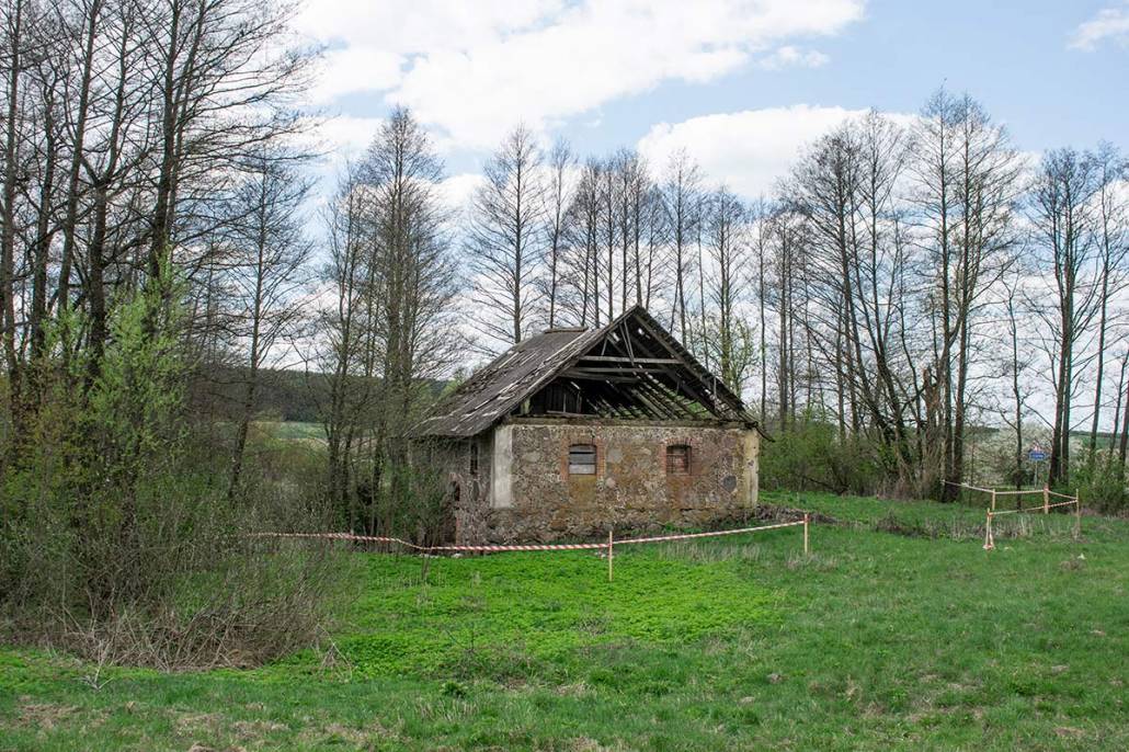  - Water-mill . 