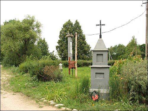 Hiry. Road chapel 