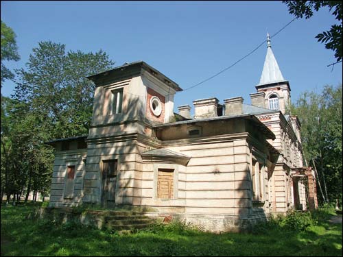 Ястрембель. Дворцово-парковый ансамбль Котлубаев