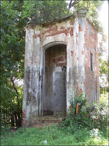 Niesutyčy. Road chapel 