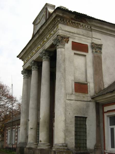  - Manor . 