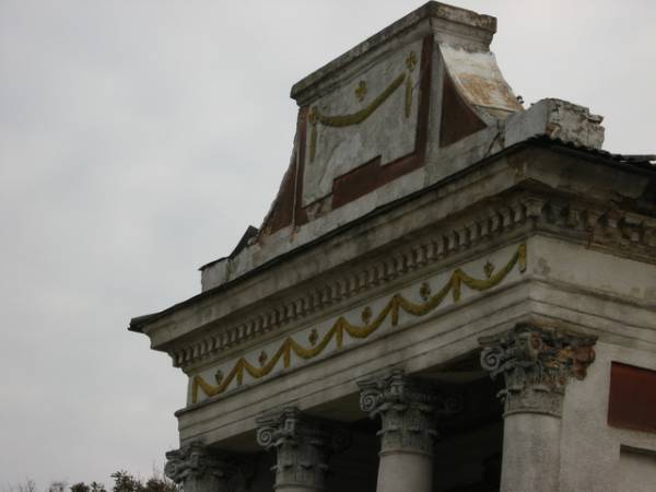  - Manor . 
