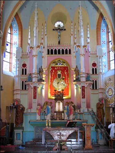  - Kościół Św. Jerzego. Ołtarz