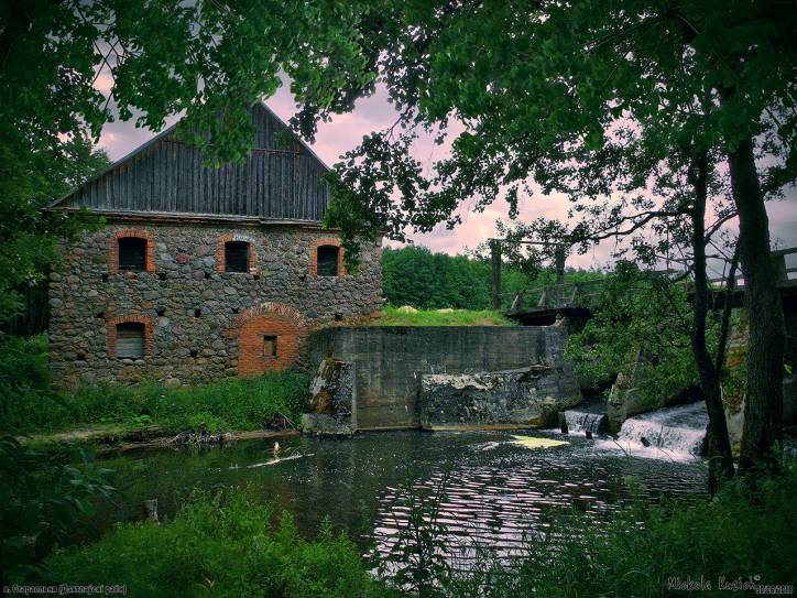  - Water-mill . 