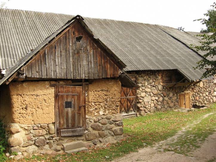  - Manor . 