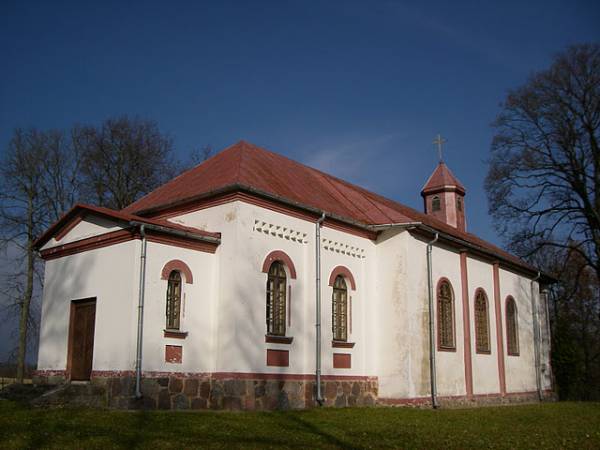 Жукойні Жалядскія. Касцёл Маці Божай Шкаплернай