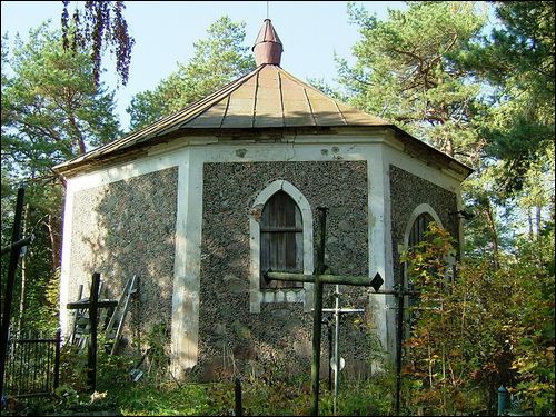 Kramianica. Chapel at cemetery