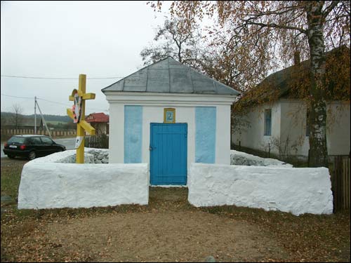 Piasočnaja.  Road chapel 