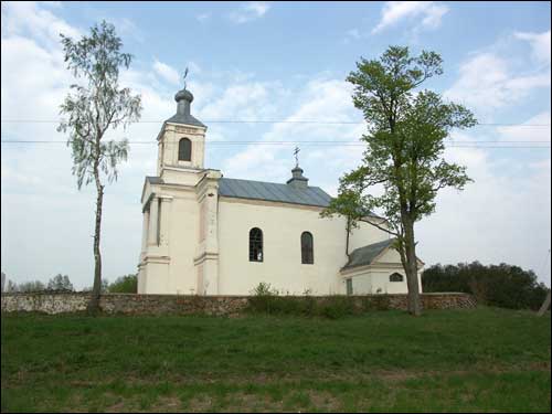 Zadvaranie |  Orthodox church of St. Anne. Side view