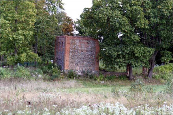 Surwiliszki. Dzwonnica 