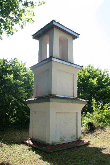 Aharodniki (Vaškievičy). Small chapel 