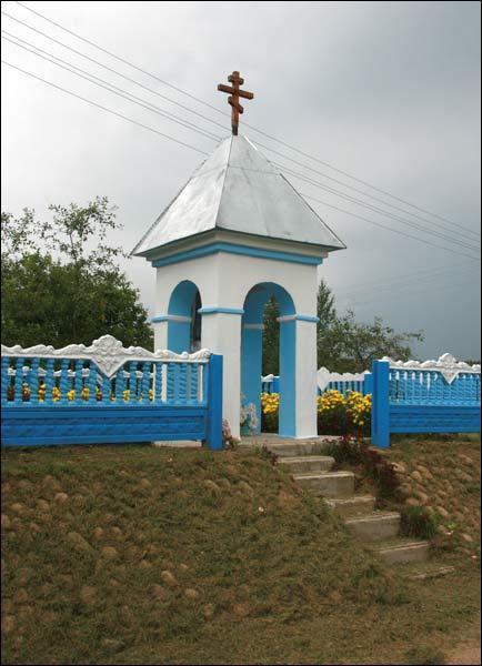 Babonieŭka. Road chapel 