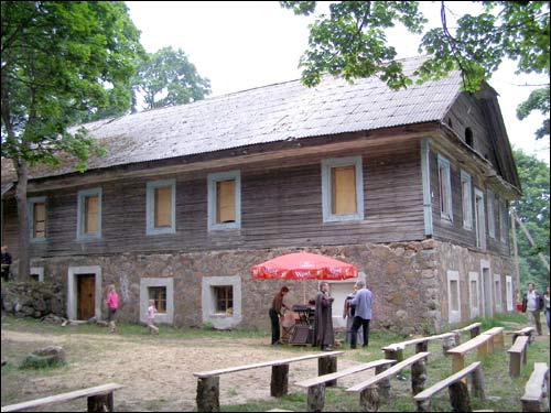Bieniuny.  Dwór Korczewskich