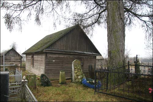  - Cmentarz stary chrześcijański. Kapliczka cmentarna