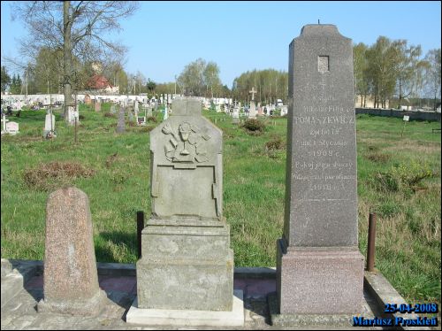Jeziory. Cmentarz stary katolicki
