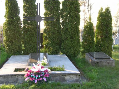 Indura. cemetery Old Catholic