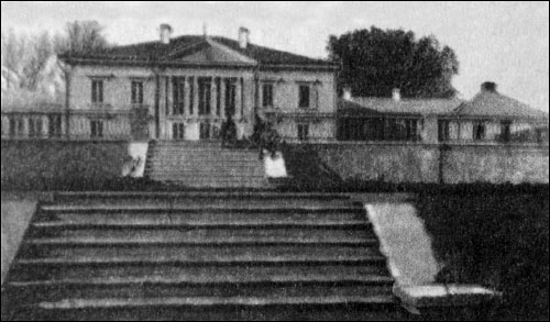 Pałac Radziwiłłów na fotografii z początku XX w (fasada ogrodowa)
