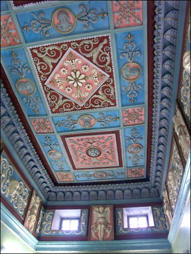  - Estate (Interiors). 
