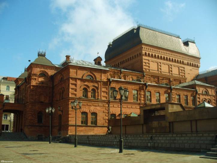 Mahiloŭ.  City theatre