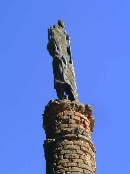 Faszczówka.  Kolumna memoriał