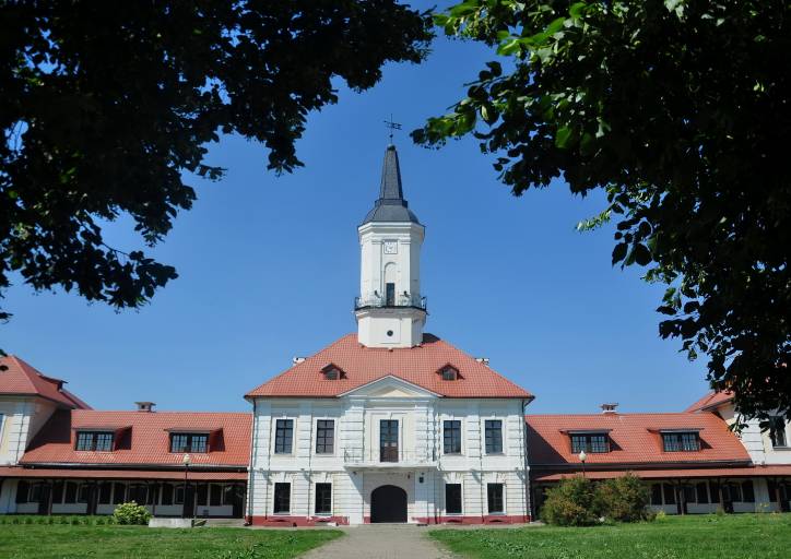 Szkłów. Ratusz 