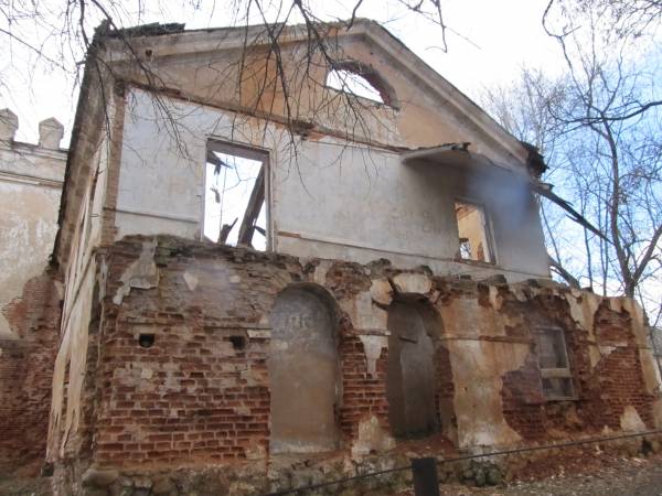 Смиловичи. Дворцово-парковый ансамбль Монюшек