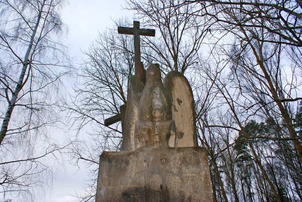 Stare Wojkowicze.  Pomnik Legionu Polskiemu