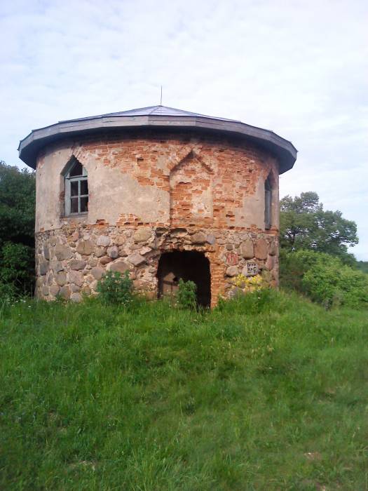  - The tomb of Dybowski. 