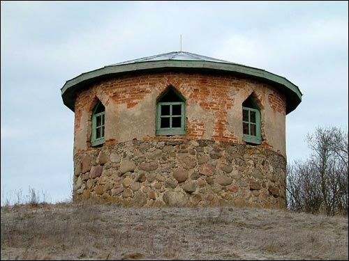  - The tomb of Dybowski. 
